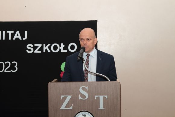 Uroczysty apel z okazji rozpoczęcia roku szkolnego 2022/2023